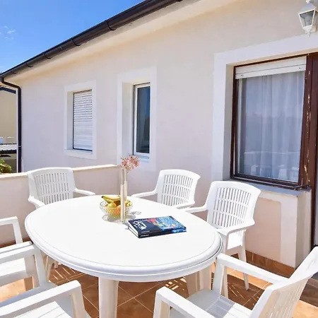 Quiet With Terrace Umag