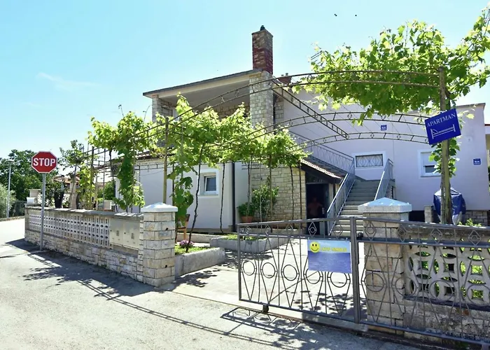 Quiet With Terrace *